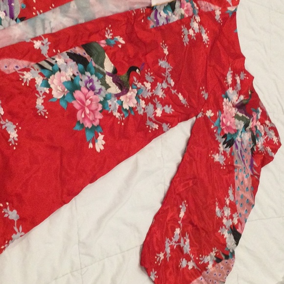 Japanese Kimono - Picture 8 of 13